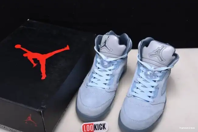 HYPE Retro DD9336-400 (W) Bluebird Jordan 5 Air 0624